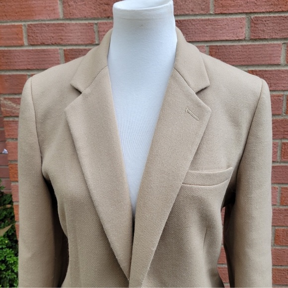 Ralph Lauren Purple Label- 100% Wool Tan Blazer, size 14 - Picture 4 of 10